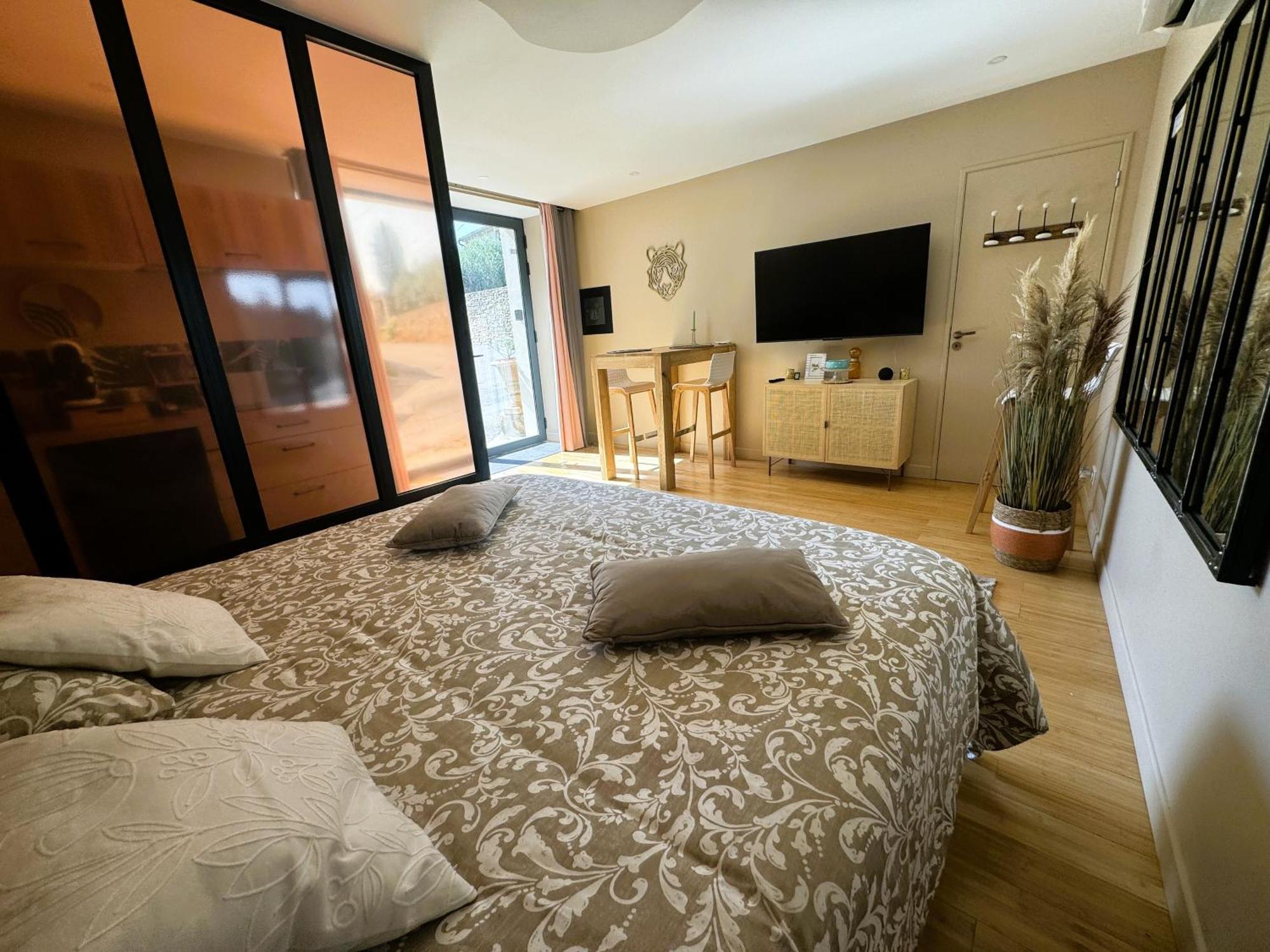 Le Dix - Classic Room - Vallabrix Proche Uzes Exterior photo